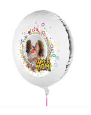 Fotoballon bedruckt mit einem Motiv zum Muttertag mit dem Text "Super Mom" auf einem Geschenkballon